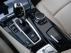 Седан BMW 5 серия 2013 года, 1965000 рублей, Краснодар