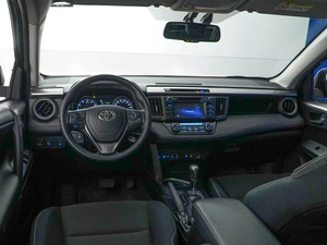 Внедорожник Toyota RAV4 2016 года, 2449077 рублей, Москва