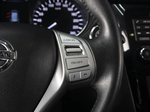 Внедорожник Nissan X-Trail 2015 года, 1540000 рублей, Омск