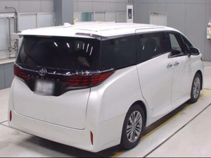 Минивэн Toyota Alphard 2023 года, 7750000 рублей, Красноярск