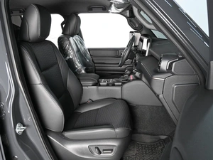 Внедорожник Toyota Land Cruiser Prado 2024 года, 9950000 рублей, Аксай