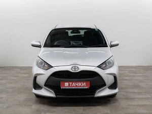 Хетчбэк Toyota Yaris 2020 года, 1280000 рублей, Красноярск