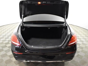 Седан Mercedes-benz E-класс 2019 года, 2970300 рублей, Казань