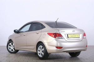 Седан Hyundai Solaris 2011 года, 879000 рублей, Омск