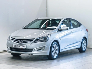 Седан Hyundai Solaris 2015 года, 1035000 рублей, Красноярск