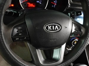 Седан Kia Rio 2012 года, 729000 рублей, Воронеж
