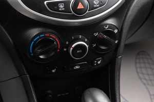 Седан Hyundai Solaris 2011 года, 789000 рублей, Оренбург