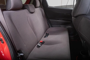 Хетчбэк Toyota Vitz 2013 года, 1099000 рублей, Томск