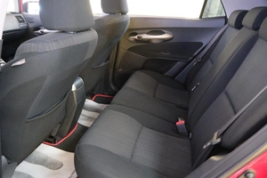 Хетчбэк Toyota Auris 2007 года, 719000 рублей, Омск