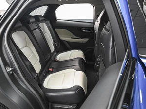 Внедорожник Jaguar F-Pace 2017 года, 2789000 рублей, Ставрополь