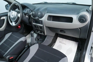 Хетчбэк Renault Sandero 2012 года, 459000 рублей, Челябинск