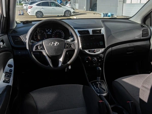 Седан Hyundai Solaris 2013 года, 988000 рублей, Краснодар