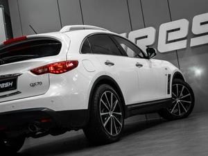Внедорожник Infiniti QX70 2014 года, 2050000 рублей, Тюмень