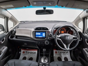 Хетчбэк Honda Fit 2011 года, 850000 рублей, Красноярск