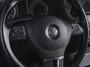 Внедорожник Volkswagen Tiguan 2013 года, 1330000 рублей, Ростов-на-Дону