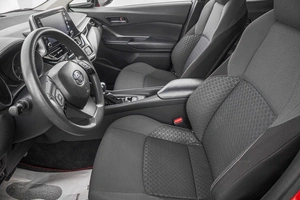 Внедорожник Toyota C-HR 2020 года, 2799000 рублей, Барнаул