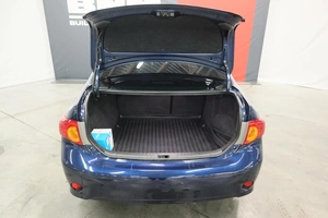 Седан Toyota Corolla 2008 года, 990000 рублей, Курск