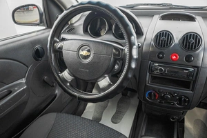 Хетчбэк Chevrolet Aveo 2006 года, 359000 рублей, Барнаул