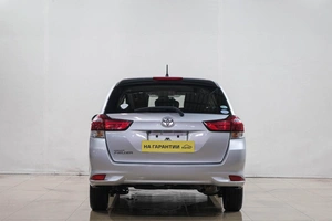 Универсал Toyota Corolla Fielder 2018 года, 1439000 рублей, Новокузнецк