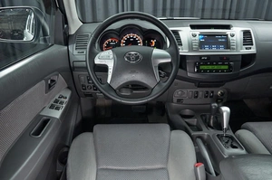 Пикап Toyota Hilux 2013 года, 2599000 рублей, Красноярск