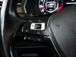 Седан Volkswagen Passat 2017 года, 2219000 рублей, Краснодар