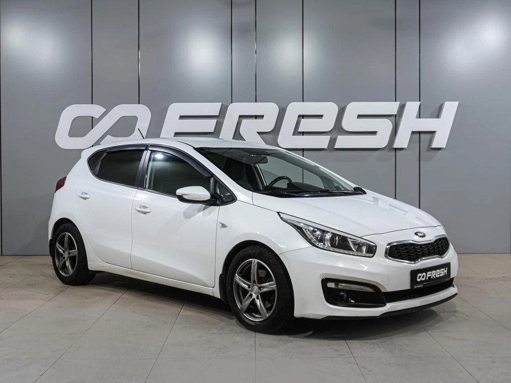 Хетчбэк Kia Ceed 2015 года, 1179000 рублей, Воронеж