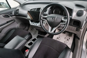 Минивэн Honda Stream 2010 года, 999000 рублей, Красноярск