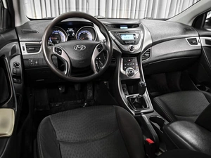 Седан Hyundai Elantra 2013 года, 938000 рублей, Ставрополь