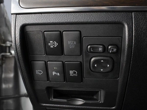 Внедорожник Toyota Land Cruiser 2016 года, 5880000 рублей, Омск