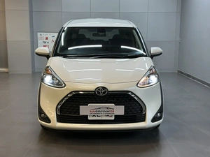 Минивэн Toyota Sienta 2020 года, 1727000 рублей, Красноярск