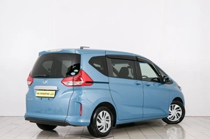 Минивэн Honda Freed 2018 года, 1589000 рублей, Красноярск