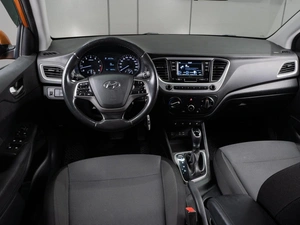 Седан Hyundai Solaris 2017 года, 1279000 рублей, Тюмень