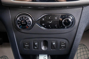 Седан Renault Logan Stepway 2022 года, 1559000 рублей, Пермь