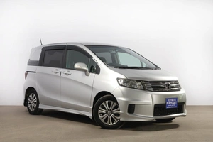 Минивэн Honda Freed 2011 года, 1329000 рублей, Новосибирск