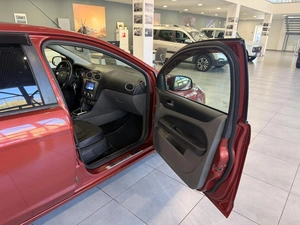 Седан Ford Focus 2009 года, 660000 рублей, Орёл