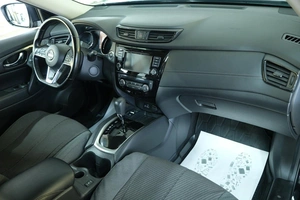 Внедорожник Nissan X-Trail 2020 года, 2359000 рублей, Омск