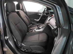Хетчбэк Opel Astra 2011 года, 749000 рублей, Воронеж
