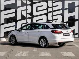 Универсал Opel Astra 2021 года, 1640000 рублей, Краснодар