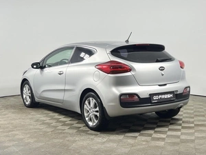 Хетчбэк Kia Ceed 2014 года, 989900 рублей, Казань