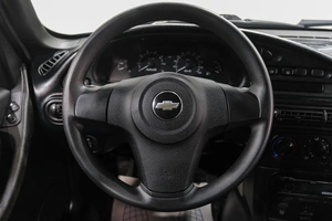 Внедорожник Chevrolet Niva 2019 года, 879000 рублей, Новокузнецк