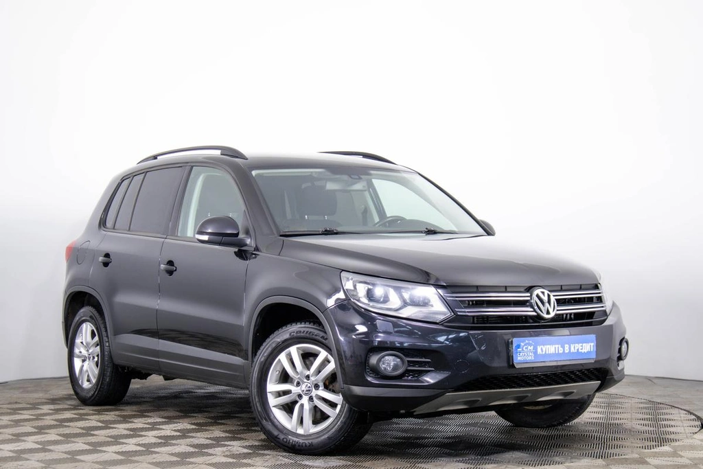 Внедорожник Volkswagen Tiguan 2016 года, 1699000 рублей, Пермь