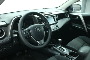 Внедорожник Toyota RAV4 2016 года, 2597000 рублей, Красноярск