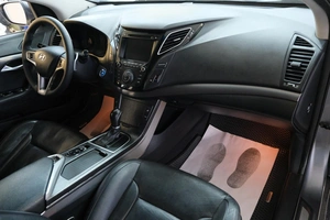 Седан Hyundai i40 2012 года, 1499000 рублей, Омск