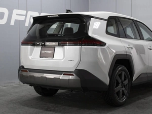 Внедорожник Toyota RAV4 2026 года, 4600000 рублей, Омск
