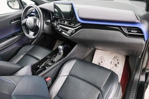 Внедорожник Toyota C-HR 2020 года, 2799000 рублей, Красноярск