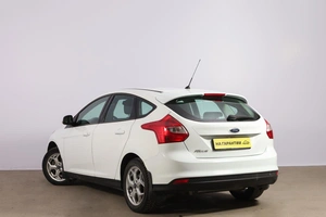 Хетчбэк Ford Focus 2013 года, 839000 рублей, Новосибирск