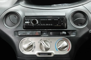 Хетчбэк Toyota Vitz 2003 года, 349000 рублей, Новокузнецк