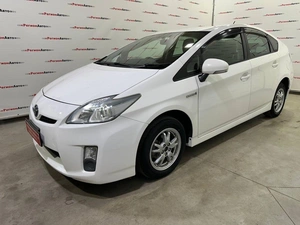 Лифтбек Toyota Prius 2011 года, 999000 рублей, Красноярск