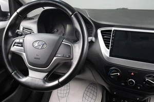 Седан Hyundai Solaris 2017 года, 1299000 рублей, Оренбург