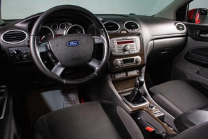 Седан Ford Focus 2008 года, 629000 рублей, Сургут